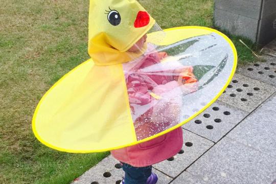 Áo mưa trẻ em - Tiêu chuẩn chọn an toàn